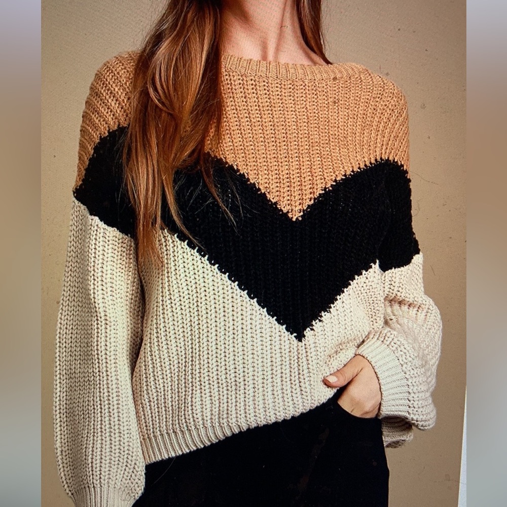 Lulu's Tan, Black, and Cream Chevron Sweater